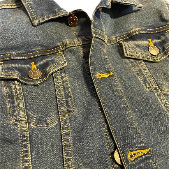 Jean jacket - Picture 2 of 4